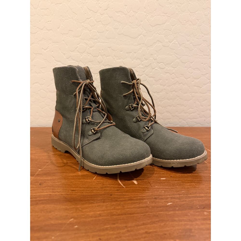 North Face Ballard canvas and leather boots size 7